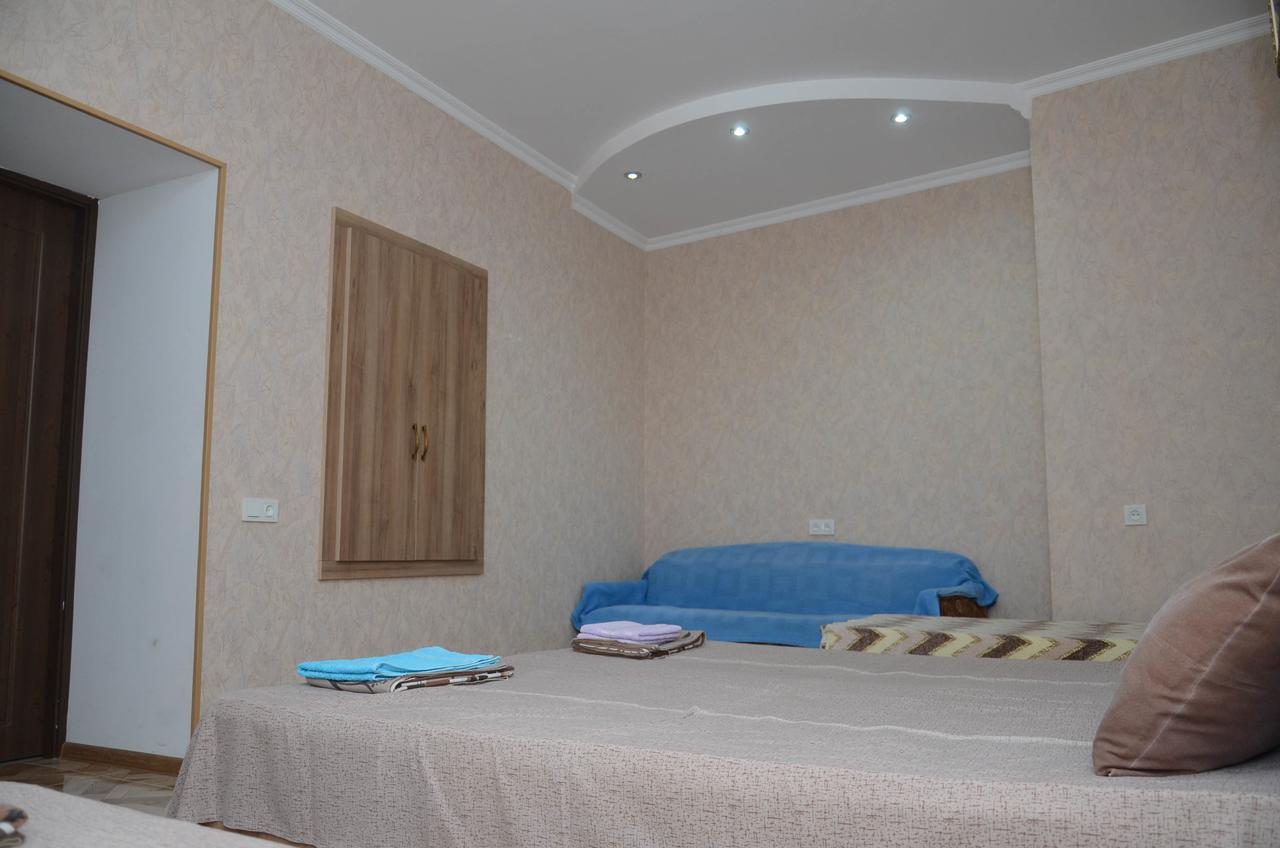 Kutaisi Best Guest House Ngoại thất bức ảnh